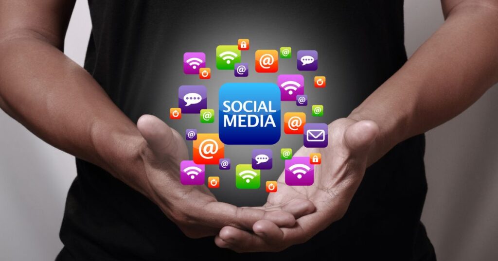 Интеграция със социални медии